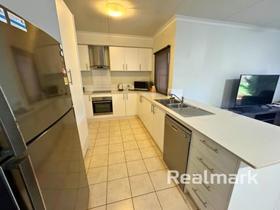 15 Kingsmillii Loop, Newman WA 6753