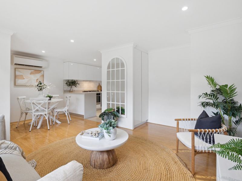 4/33 Sackville Terrace, Scarborough