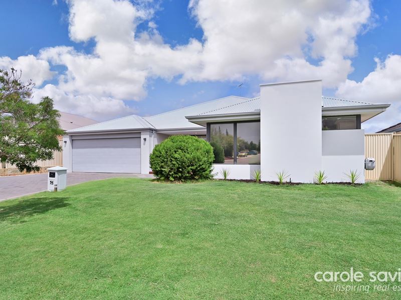 55 Galileo Avenue, Tapping