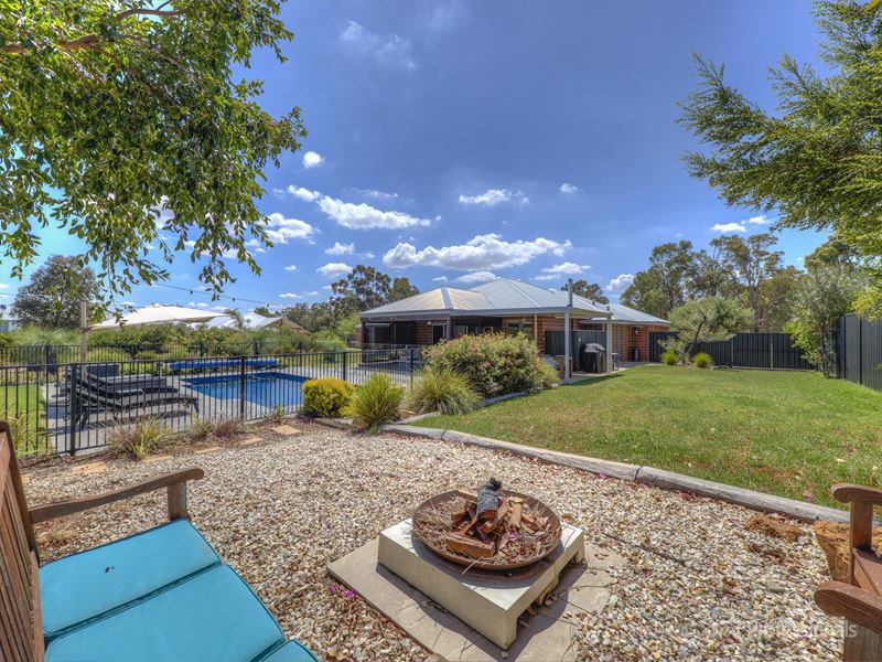 7 Towle Way, Parkerville WA 6081