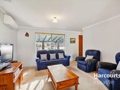 34 Jefferson Drive, Marangaroo WA 6064