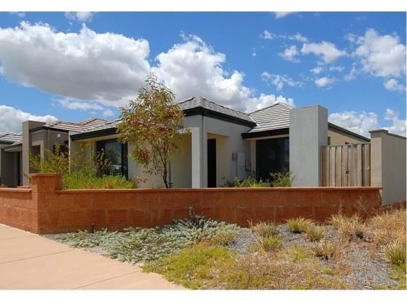 8 Botany Parade, Ellenbrook