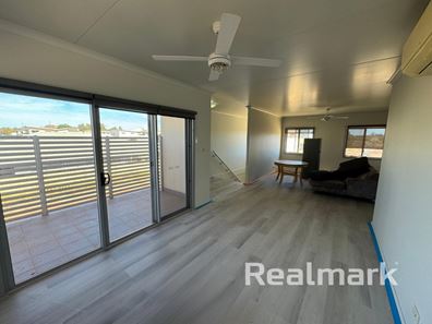 18 Kingsmillii Loop, Newman WA 6753