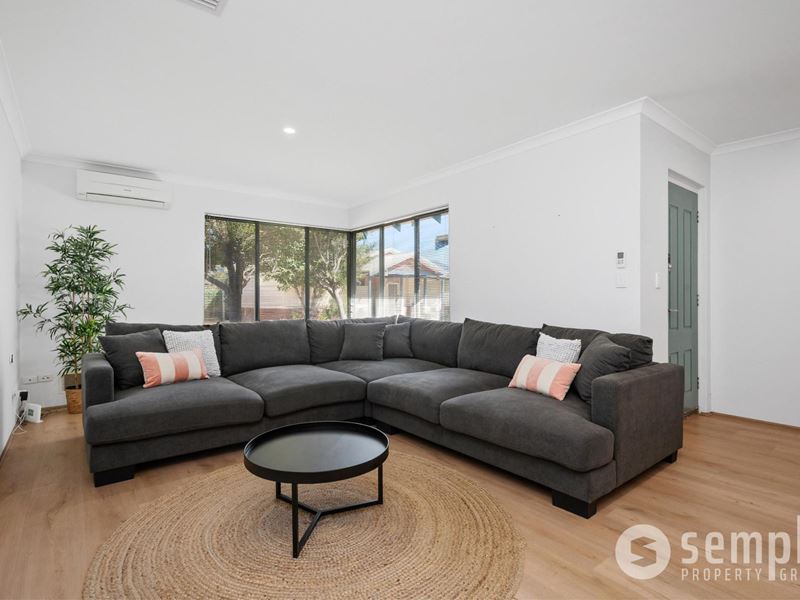 12/1 Waterside Drive, Dudley Park