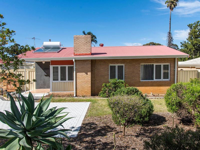 121 Hale Road, Forrestfield WA 6058