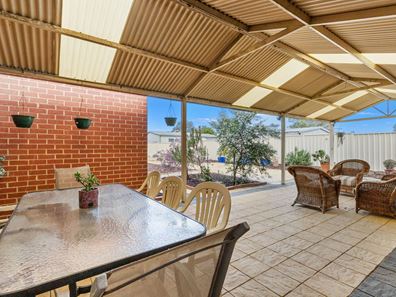 11 Badgingarra Gardens, Ballajura WA 6066