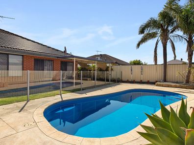 12 Edgbaston Crescent, Port Kennedy WA 6172