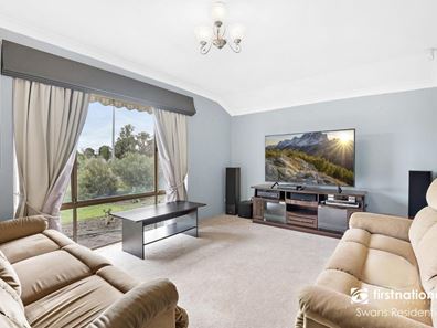 54 Bottlebrush Drive, Thornlie WA 6108