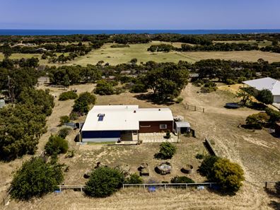 206 Beattie Road, Waggrakine WA 6530