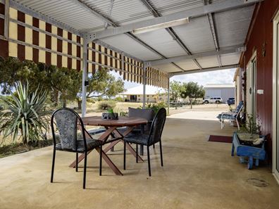 206 Beattie Road, Waggrakine WA 6530