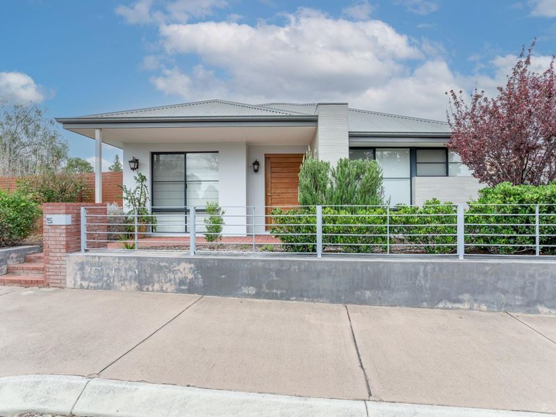 5 Gratiola Road, Byford WA 6122