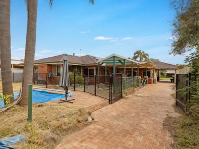 29 Bampton Way, Warnbro WA 6169