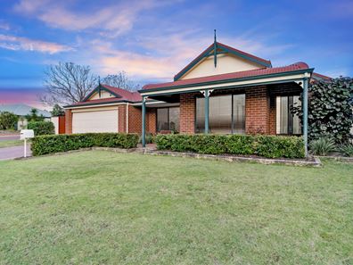 57 Greenough Court, Jane Brook WA 6056