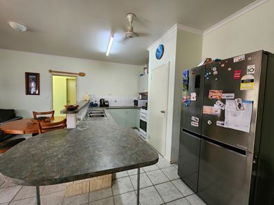 27 Granberry Drive, Carnarvon WA 6701