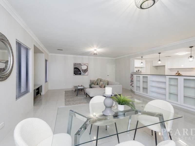 22 Blackpool Promenade, Iluka