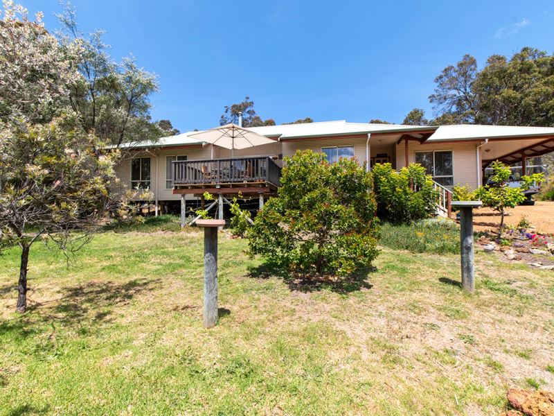 17 Coughlan Grove, Ocean Beach WA 6333