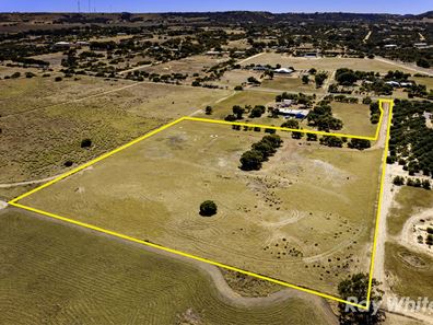 129 Sutcliffe Road, Waggrakine WA 6530