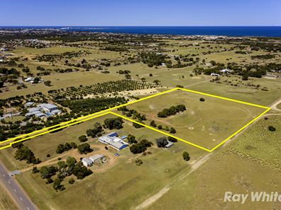 129 Sutcliffe Road, Waggrakine WA 6530