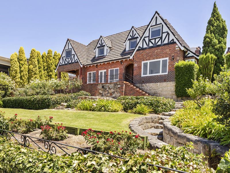 33 The Esplanade, Mount Pleasant WA 6153