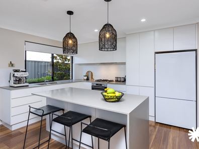 18 Forward Street, Manning WA 6152