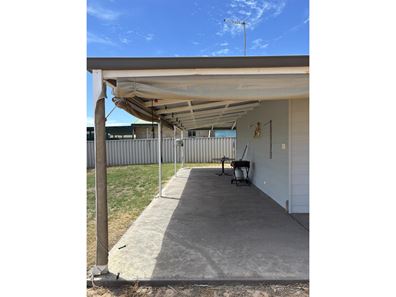 14 North Shore Drive, Dongara WA 6525