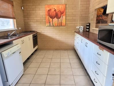 104/27 Ayres Crescent, Lancelin WA 6044