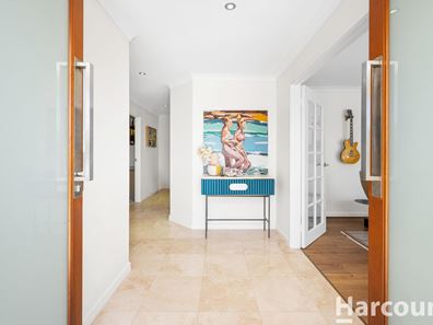 112 Broadbeach Boulevard, Hillarys WA 6025