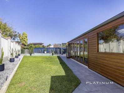 9 Jury Close, Ocean Reef WA 6027