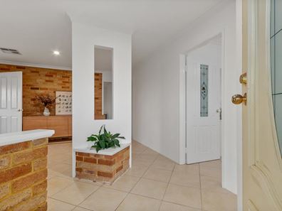 21 Shetland Rise, Kinross WA 6028