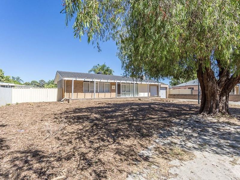 9 Ward Crescent, Kelmscott WA 6111