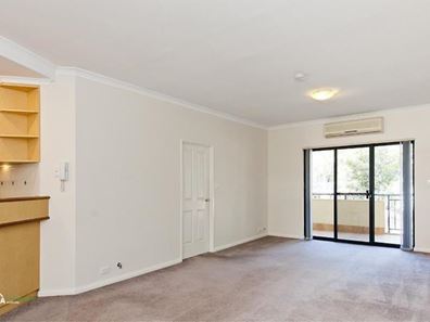 18/18 Kingsbury Road, Joondalup WA 6027