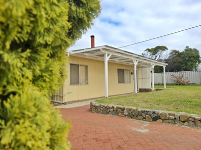 2 Flinders Street, Hopetoun WA 6348