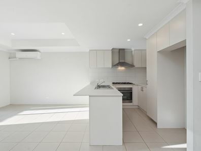 13 Saunton Way, Ridgewood WA 6030