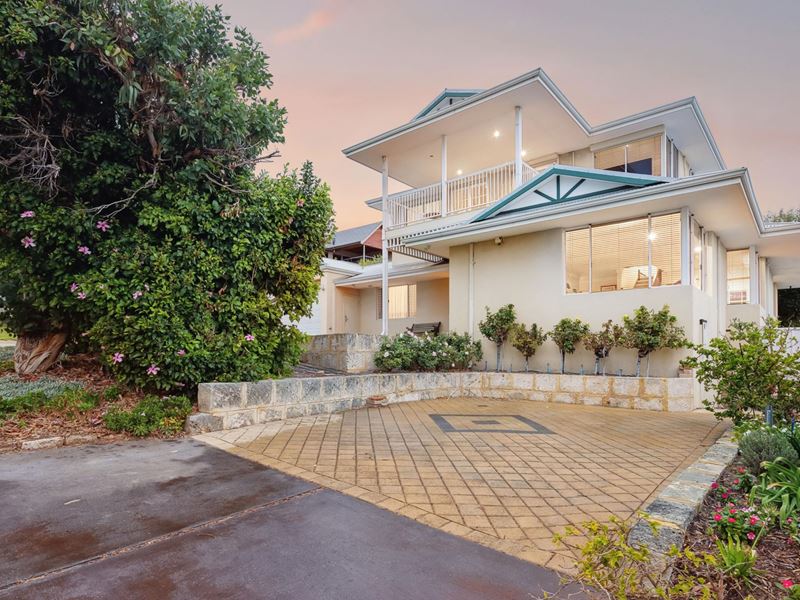 24 Robin Avenue, Sorrento