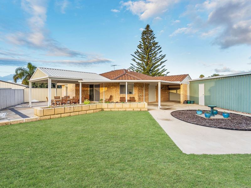 24 Nurrari Close, Waikiki WA 6169
