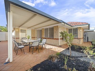 18 Baron Loop, Madeley WA 6065