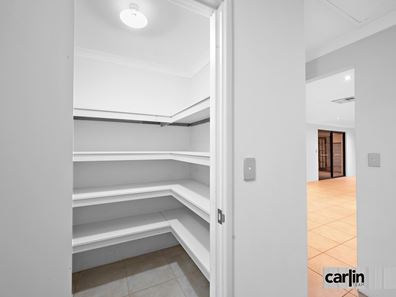 5 Charnley Bend, Success WA 6164