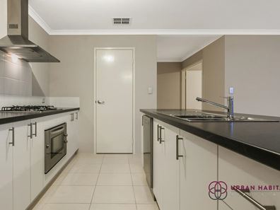 29 Sorrento Turn, Secret Harbour WA 6173