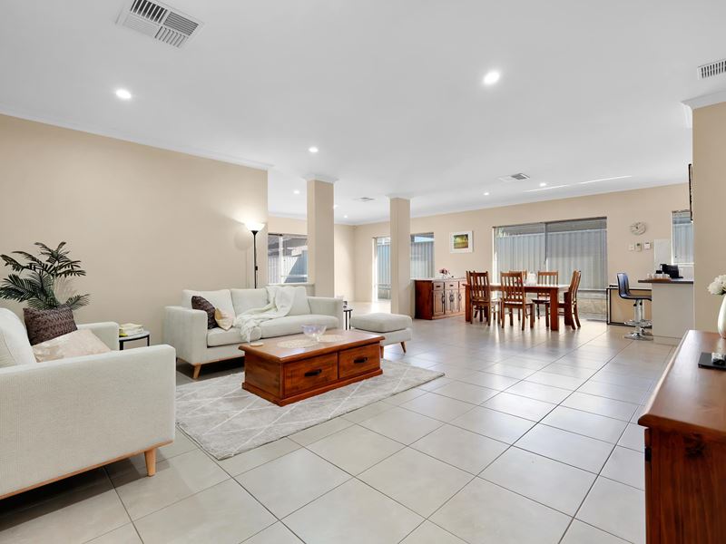 19 Whittaker Turn, Piara Waters WA 6112