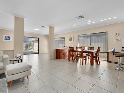 19 Whittaker Turn, Piara Waters WA 6112