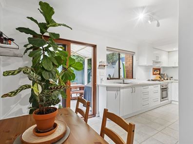 12/71 Herdsman Parade, Wembley WA 6014