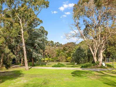 76 Cuming Road, Lockyer WA 6330