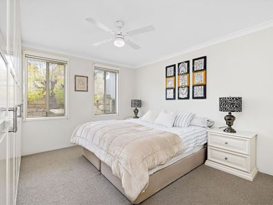 126 Woodside Street, Doubleview WA 6018