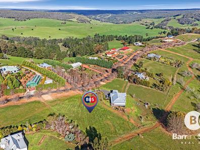 4 Golden Ash Rise, Kangaroo Gully WA 6255
