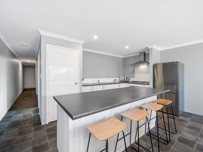 15 Welton Road, Wellard WA 6170