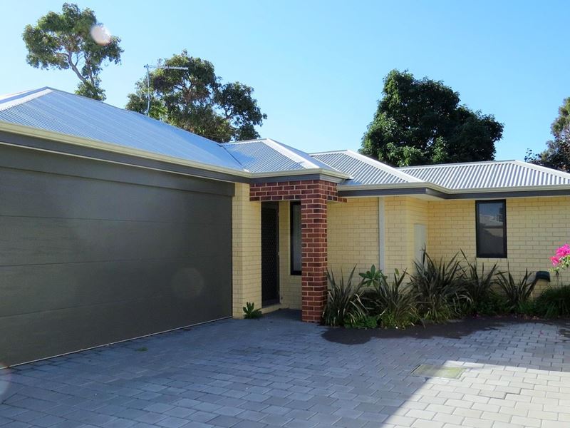 7C Strathearn Road, Forrestfield WA 6058