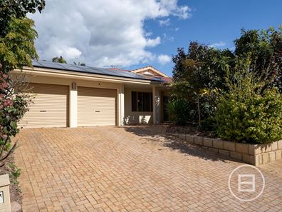 12 Tallering Heights, Woodvale WA 6026