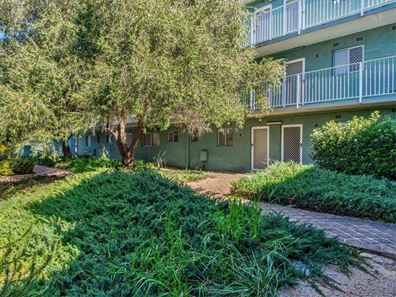 7/21 Fennager Way, Calista WA 6167