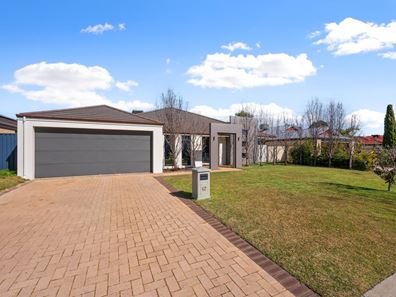 12 Banda Boulevard, Canning Vale WA 6155