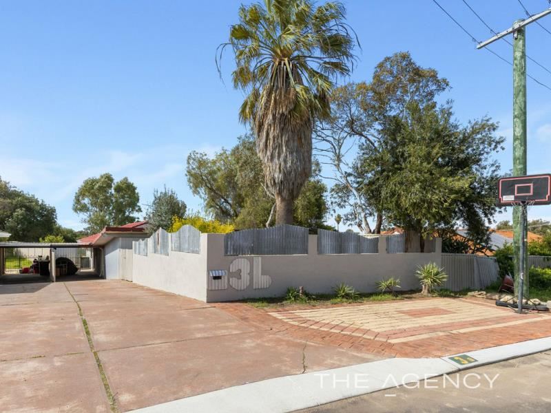 3B Irwin Place, Padbury